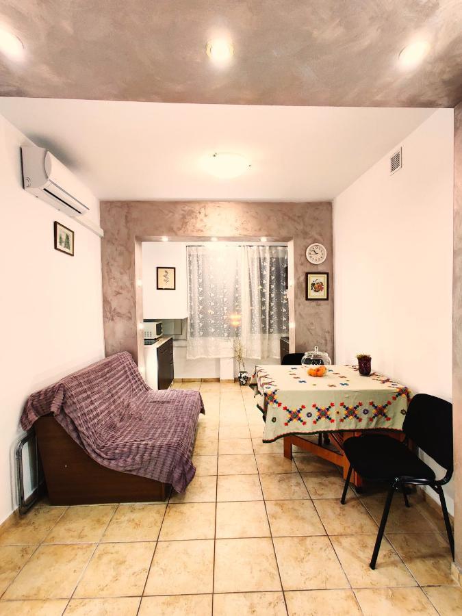 Ultracentral Cathedral Apartament *